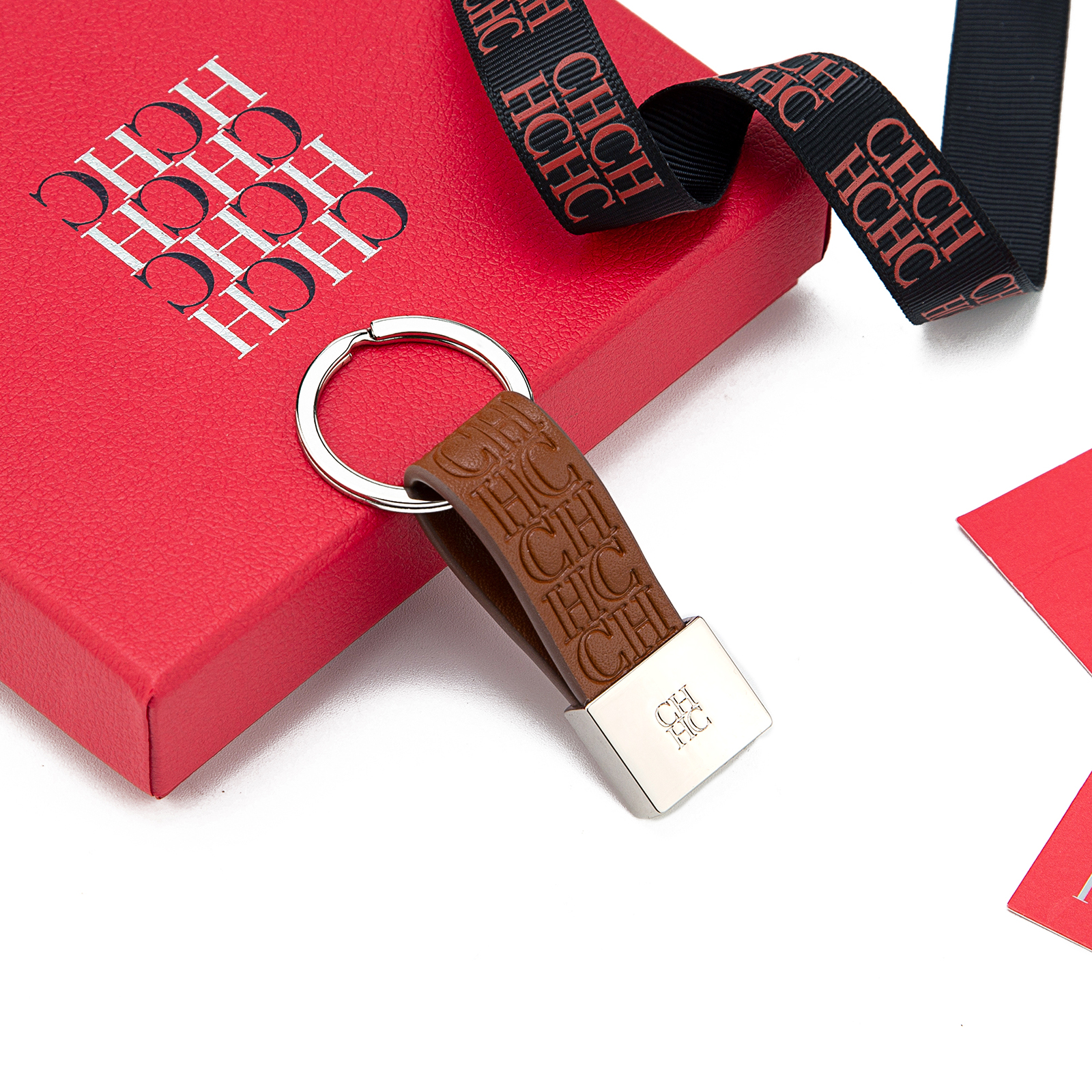 CH Embossed Monogram Leather K – Monogram Keychain Leather recenzja i cena