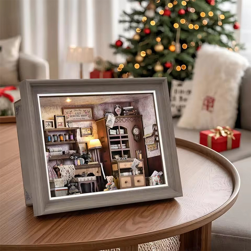 DIY Book Nook Kit 3D Miniature – Engraved Wood Frame recenzja i cena
