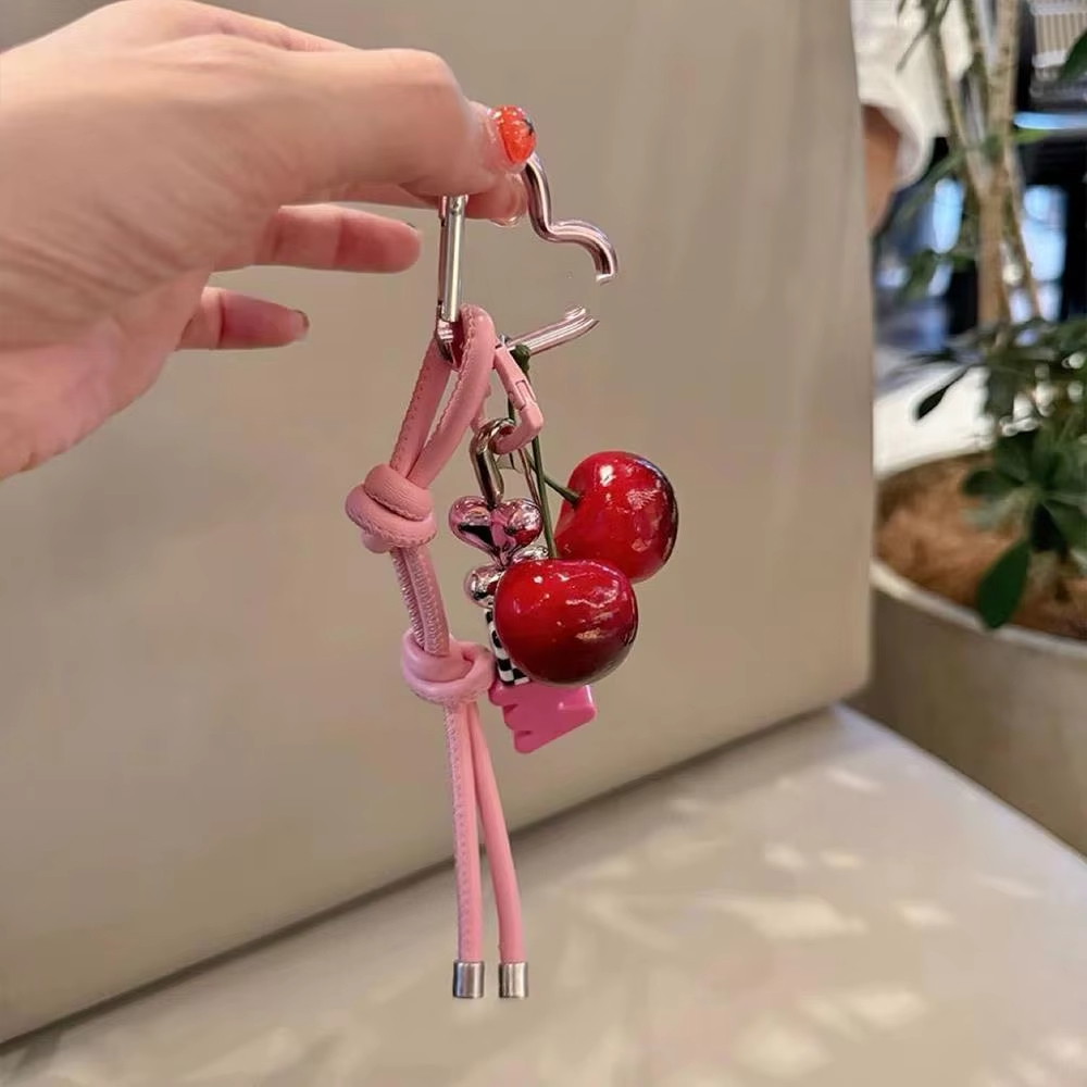 Y2k Cute Cherry Alphabet PU Le – Monogram Keychain Leather recenzja i cena