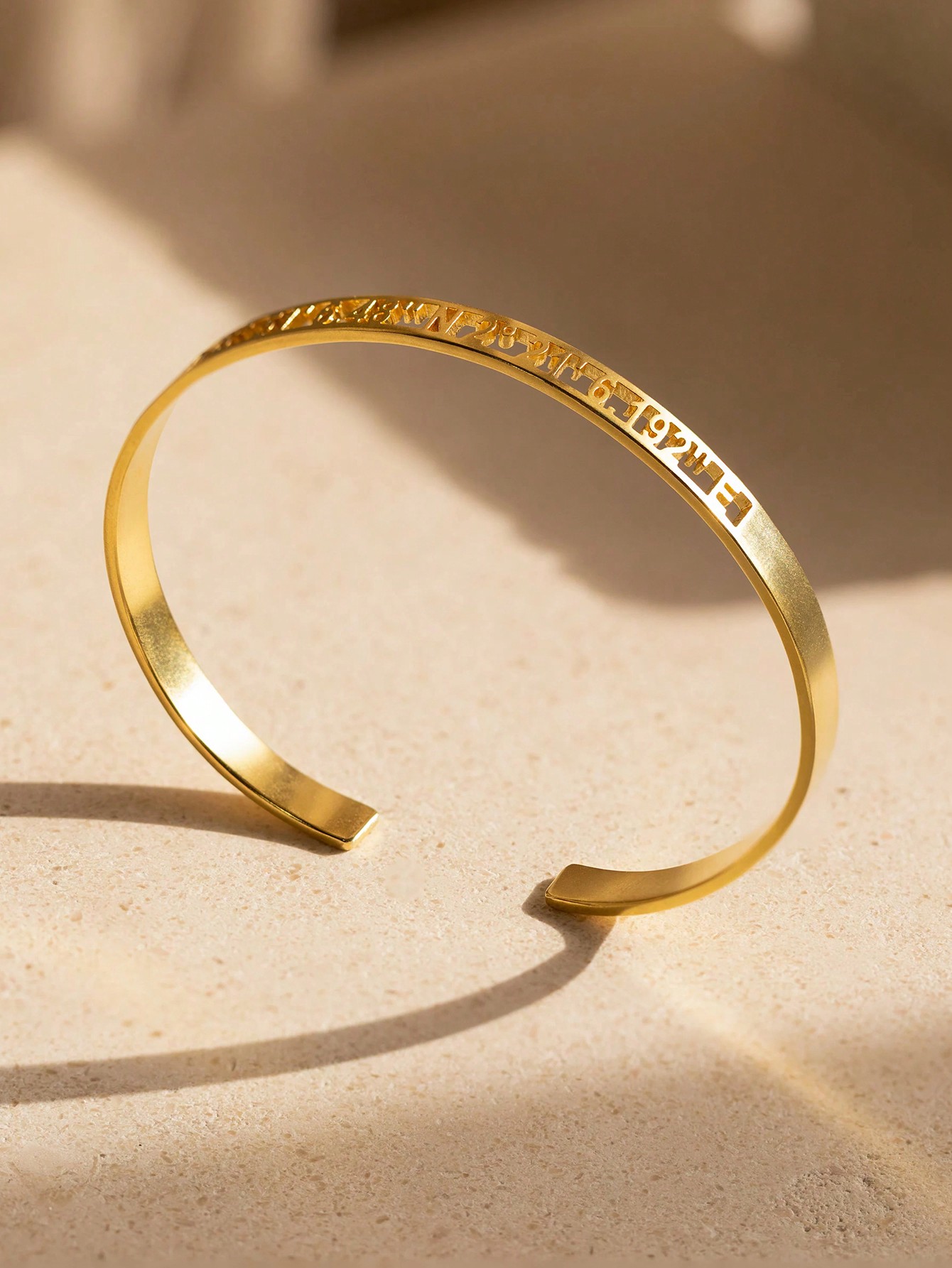 Custom Date Coordinate Roman N – Coordinates Bracelet recenzja i cena
