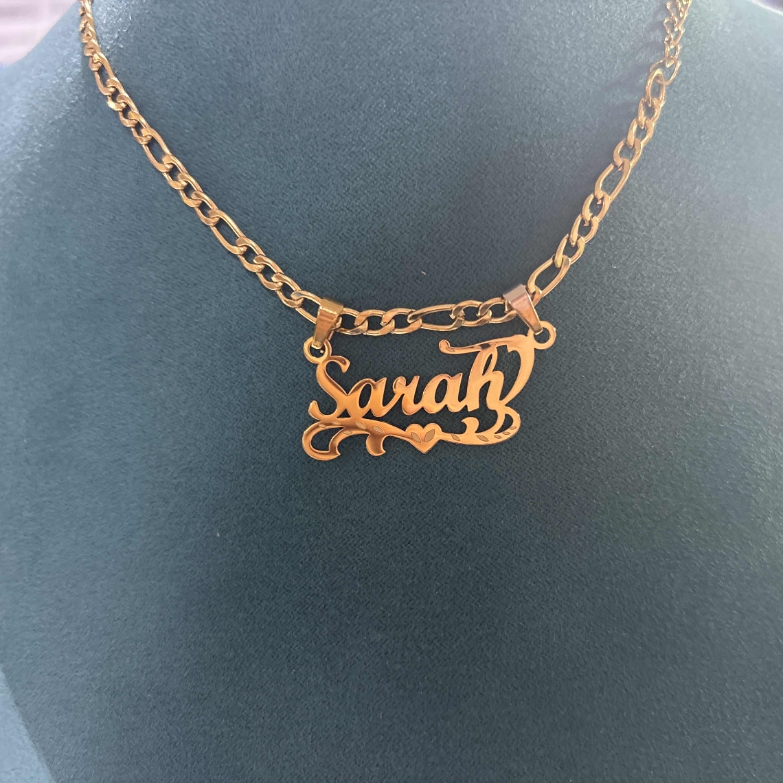 Custom Figaro Chain Heart Name – Name Necklace Custom recenzja i cena