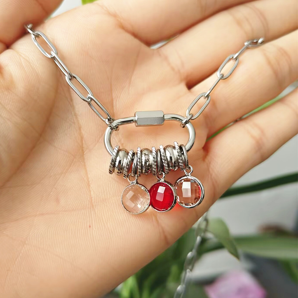 Custom Carabiner Name Charm Ne – Birth Flower Necklace recenzja i cena