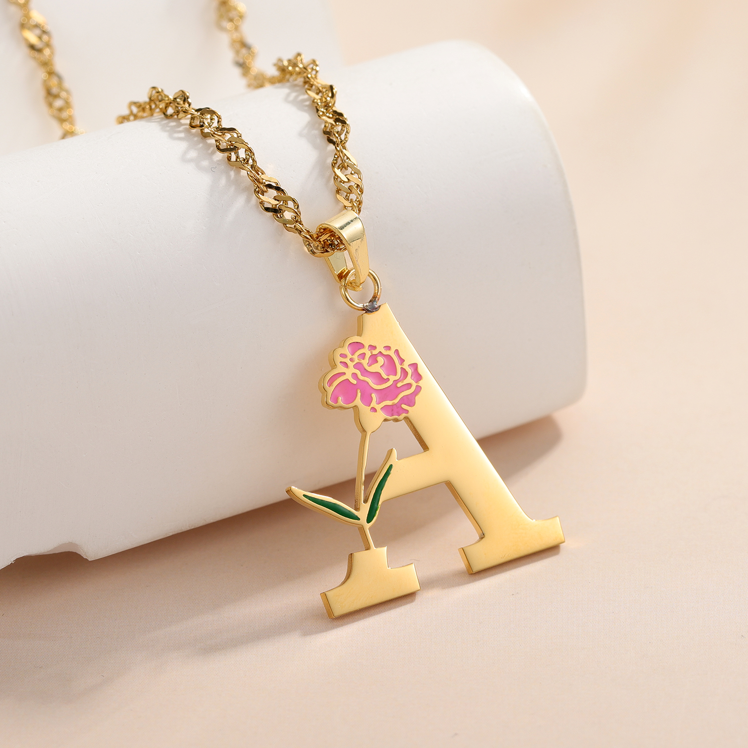 Custom Flower Initial Letter P – Birth Flower Necklace recenzja i cena